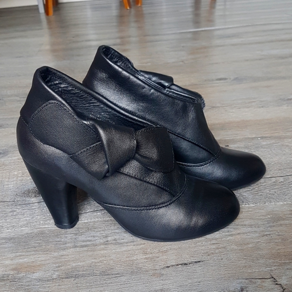 Jeffrey Campbell booties